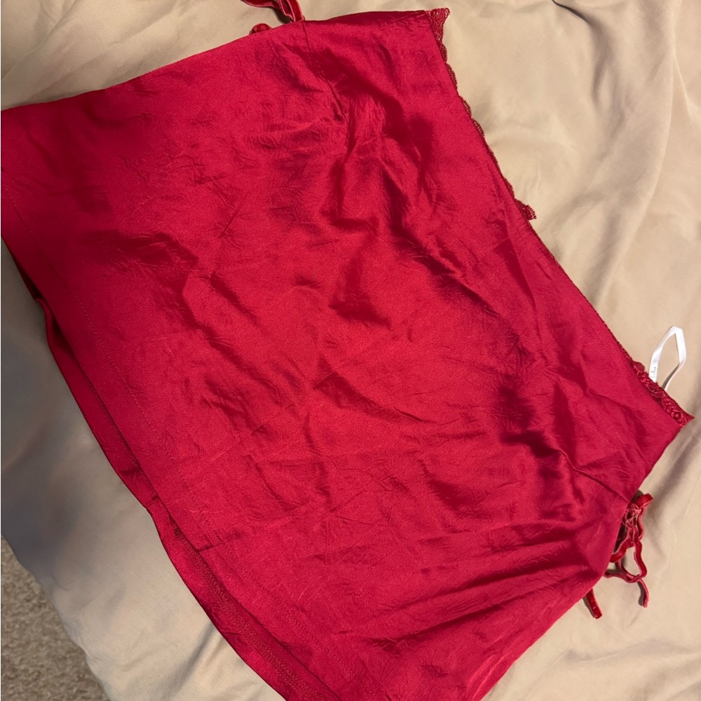 Lulu's Red Mini Skirt - Picture 4 of 4